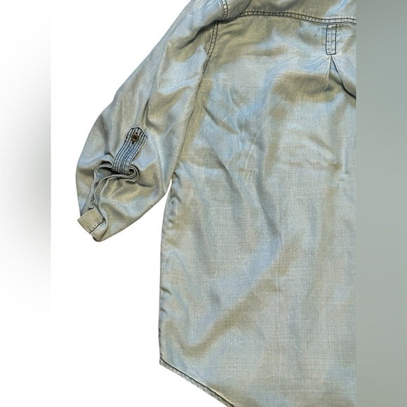 SKIES ARE BLUE Alisson Chambray Top Size Large - Picture 9 of 12